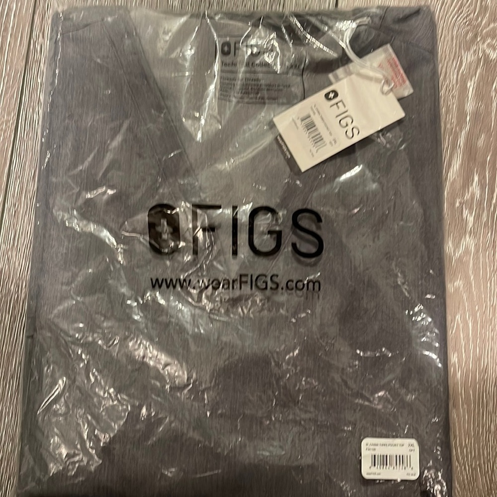 Figs 2xl top gray